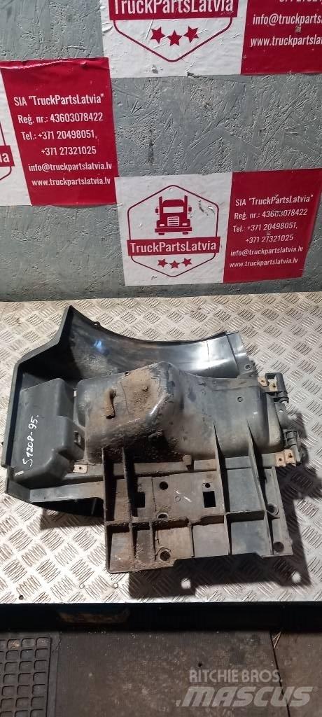 Scania 94 D.   1543634 Cabines e interior