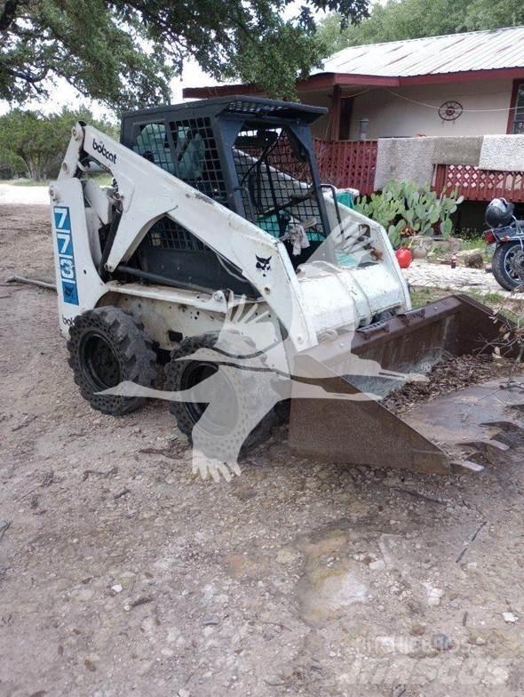 Bobcat 773 Carregadoras de direcção deslizante