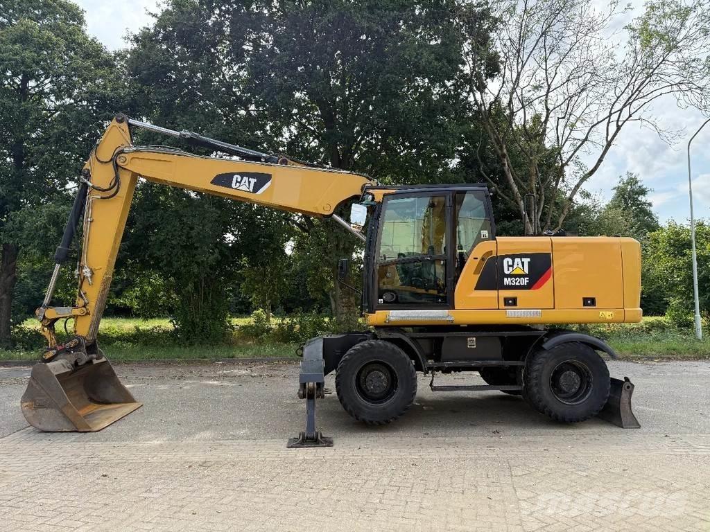 CAT M320F Escavadoras de rodas