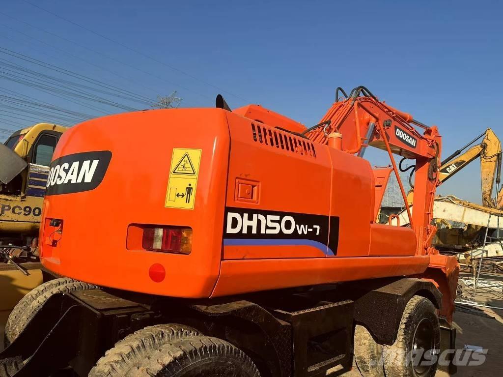 Doosan 150 W-7 Escavadoras de rodas