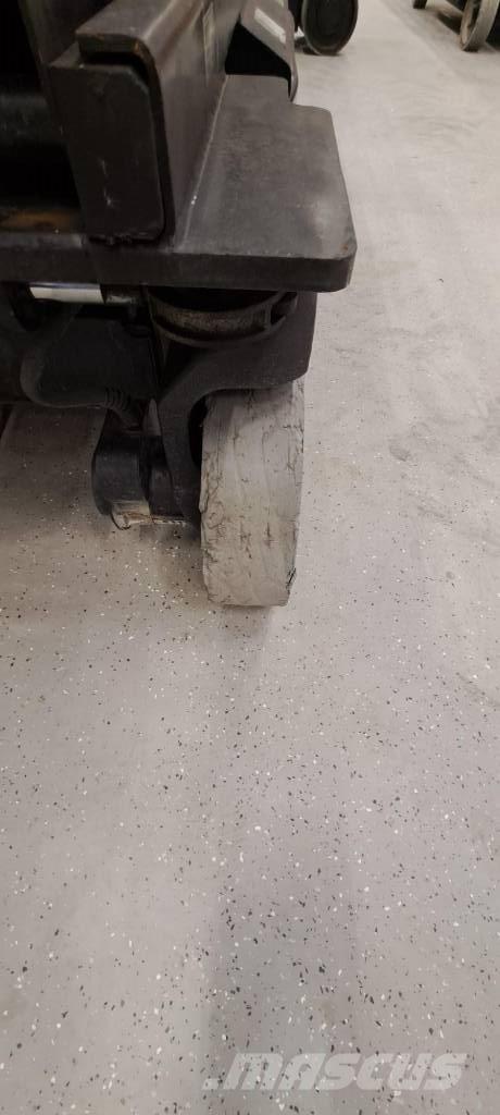 JLG 3246 ES Elevadores de tesoura