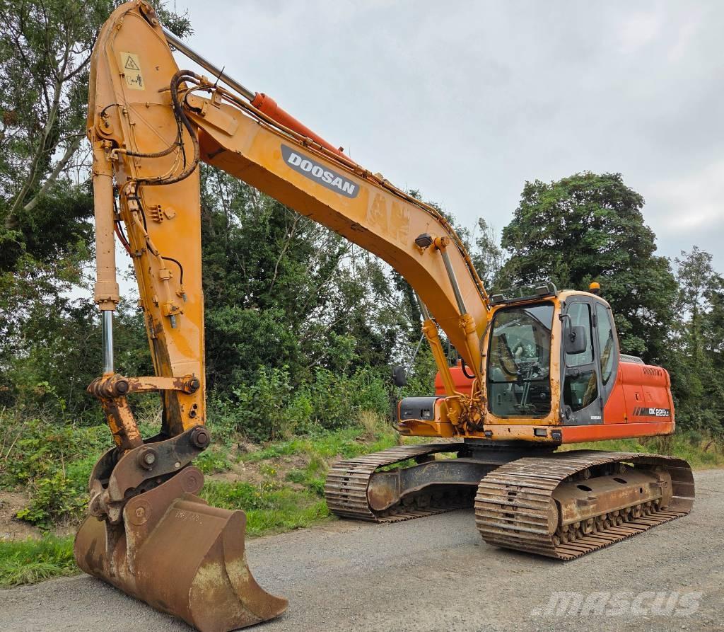 Doosan DX 225 LC Escavadoras de rastos