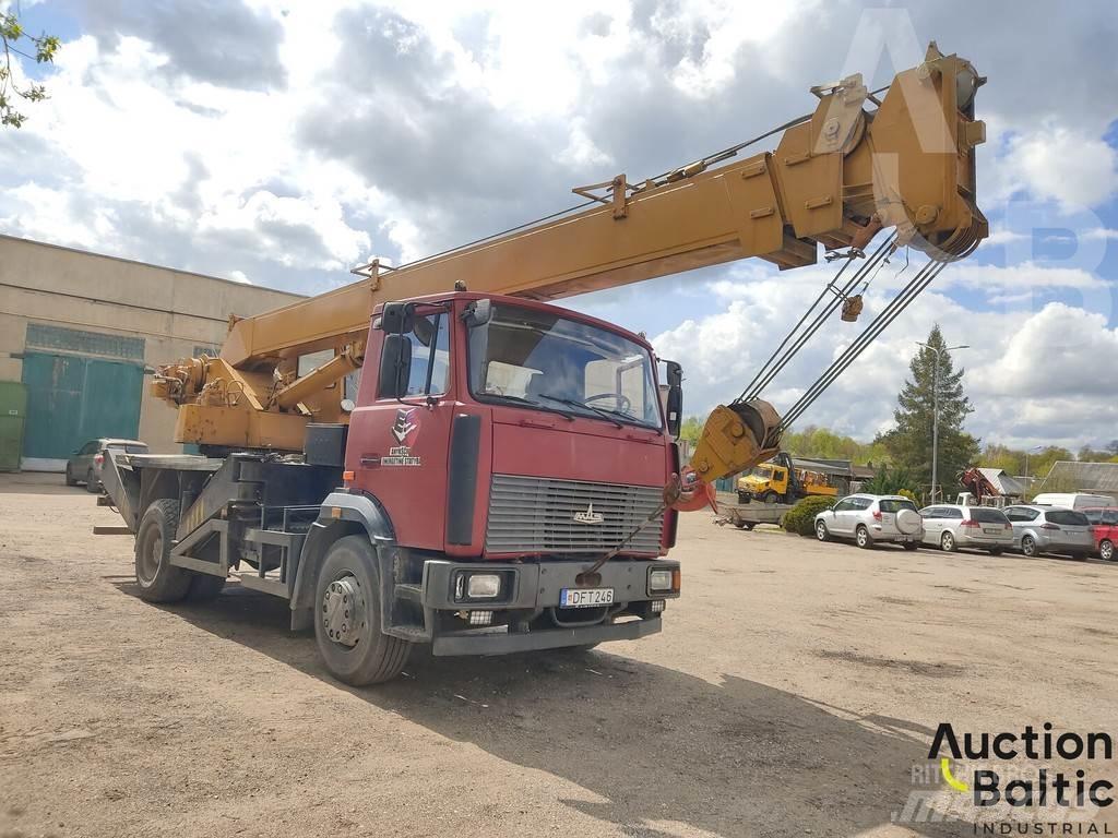 MAZ 533731 Gruas Todo terreno