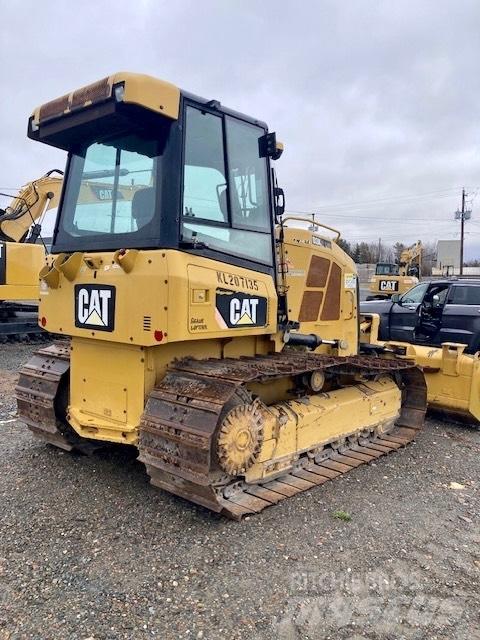 CAT D 3 K 2 LGP Dozers - Tratores rastos