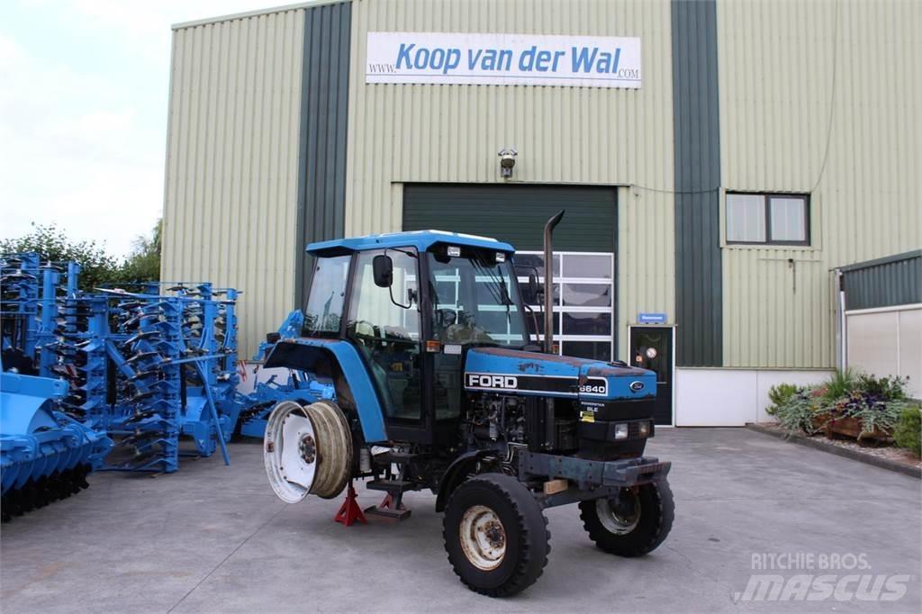 Ford 6640 2WD Tratores Agrícolas usados