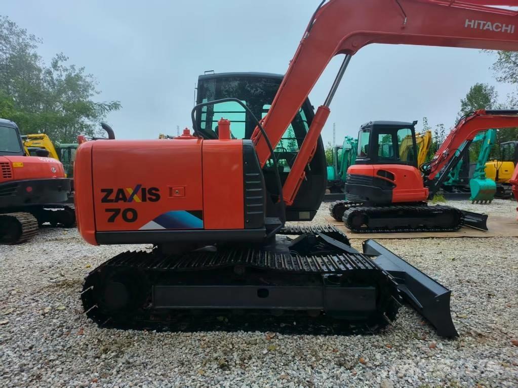Hitachi ZX 70 Mini Escavadoras <7t