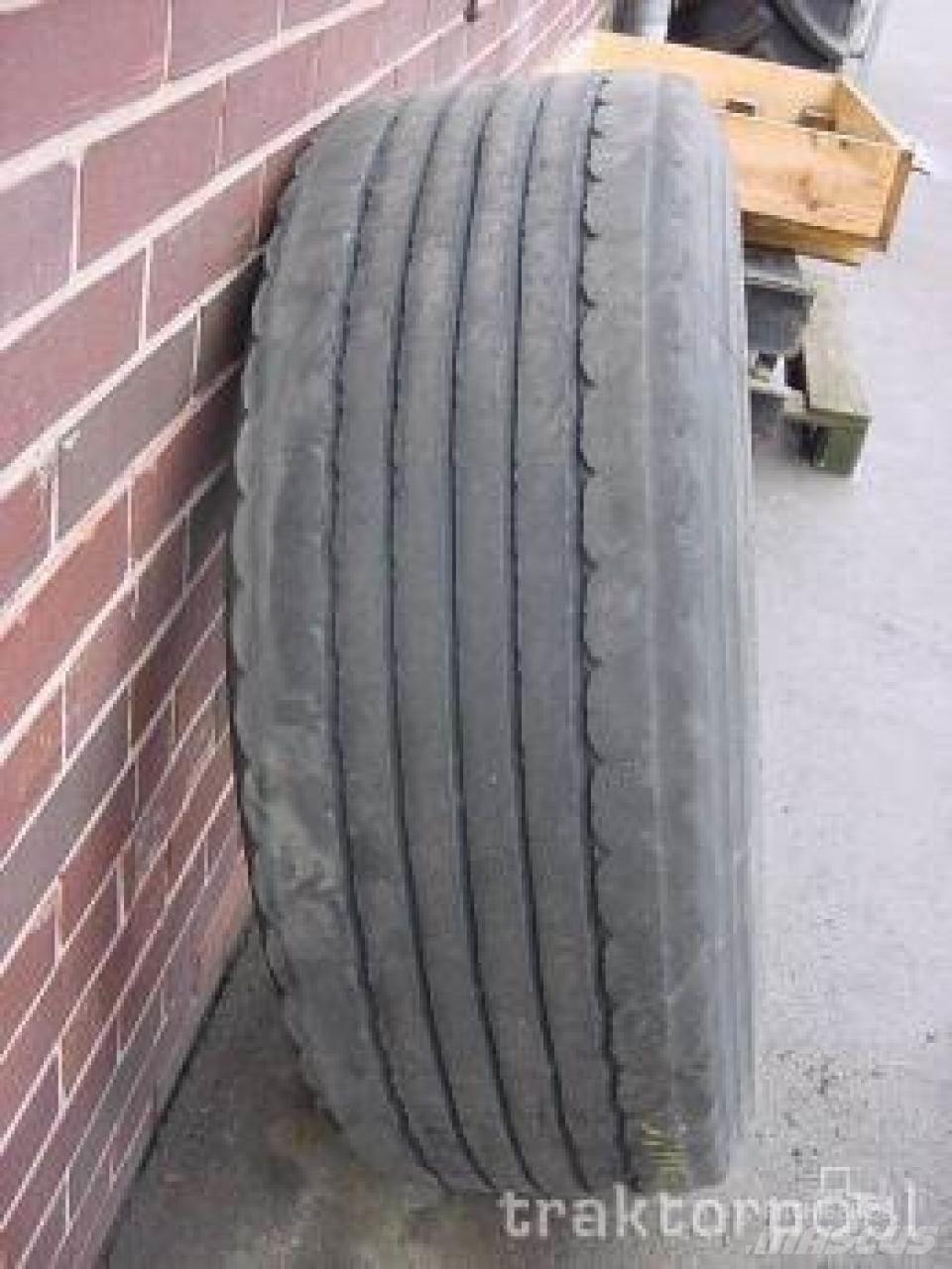  385/65 R 22,5 Pneus Agrícolas