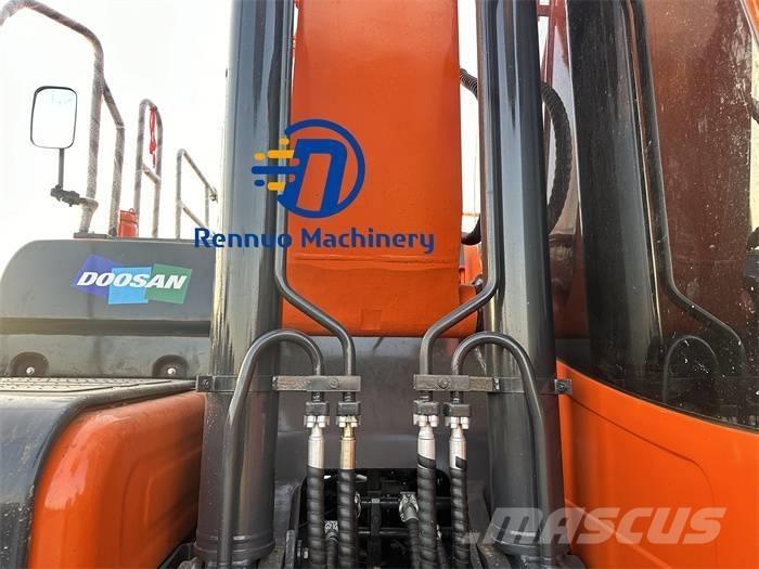 Doosan DX 300LC-9C Escavadoras de rastos