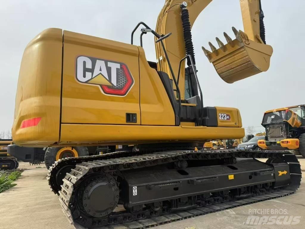 CAT 323GC Escavadoras de rastos