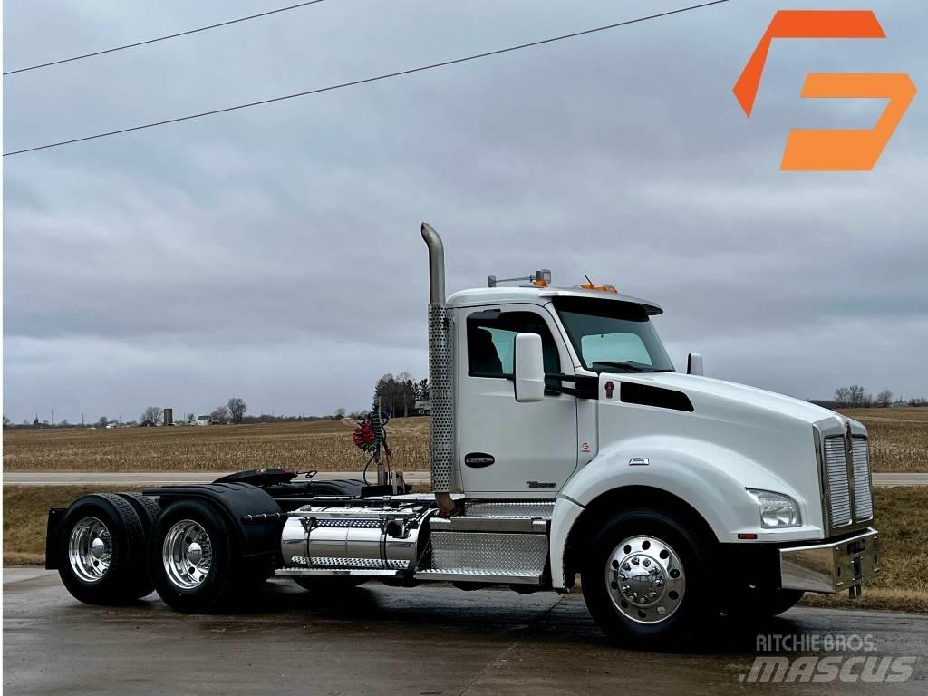Kenworth T 880 Tractores (camiões)