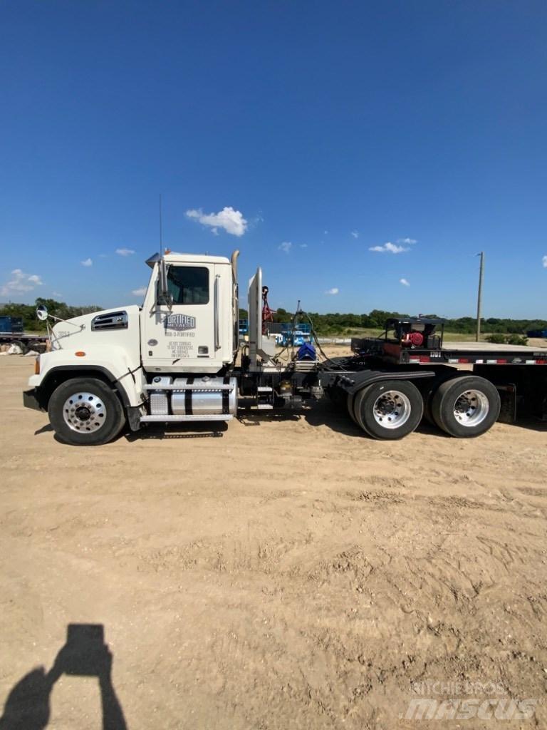 Western Star 4700 Tractores (camiões)