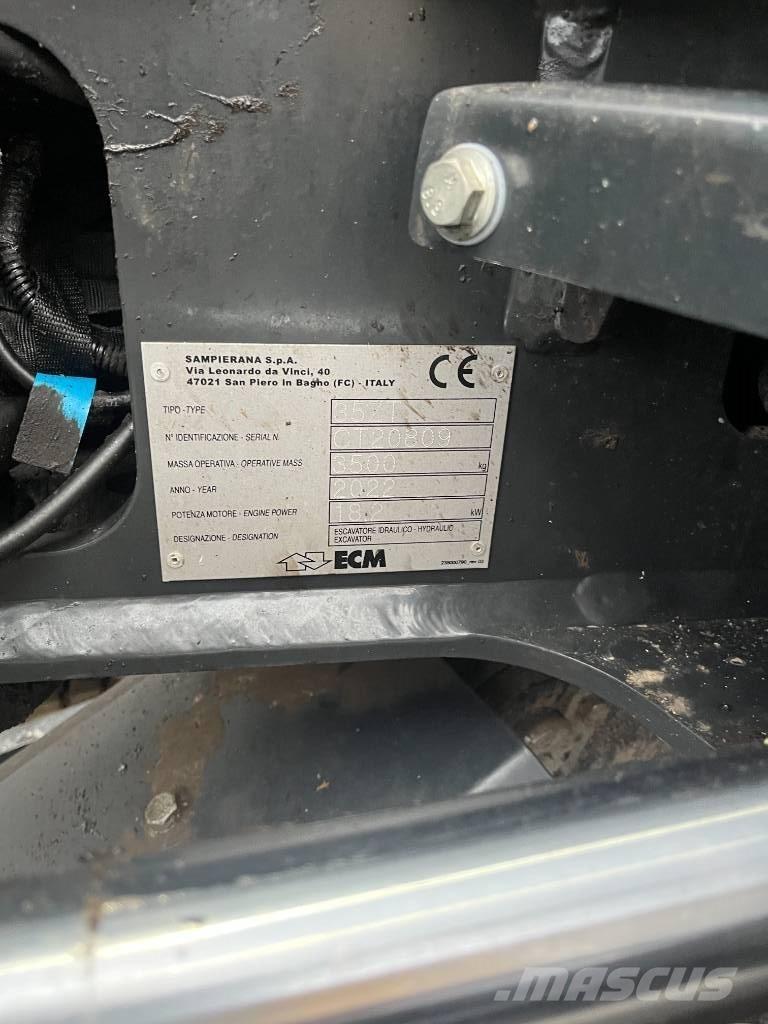 ECM 35 ZT Mini Escavadoras <7t