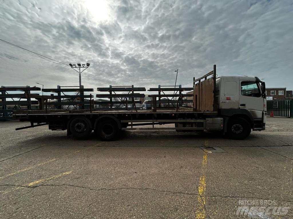 Volvo FM 330 Camiões estrado/caixa aberta