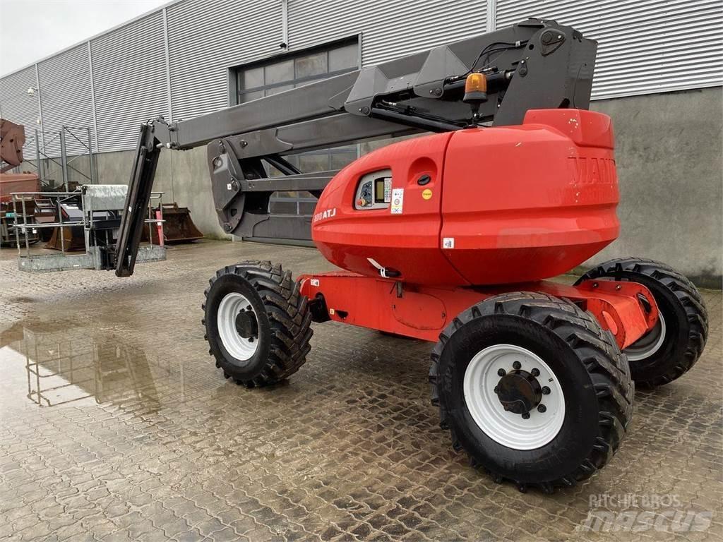 Manitou 200ATJ RC Elevadores braços articulados