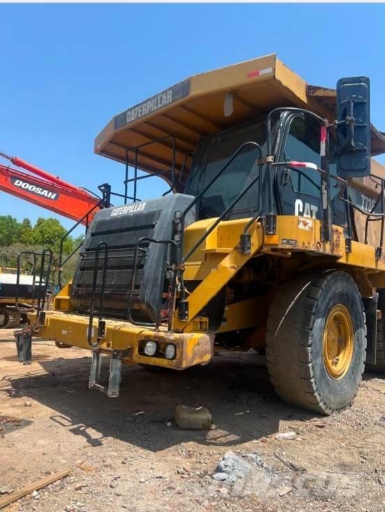 CAT 773 F Camiőes dumper basculantes rígidos