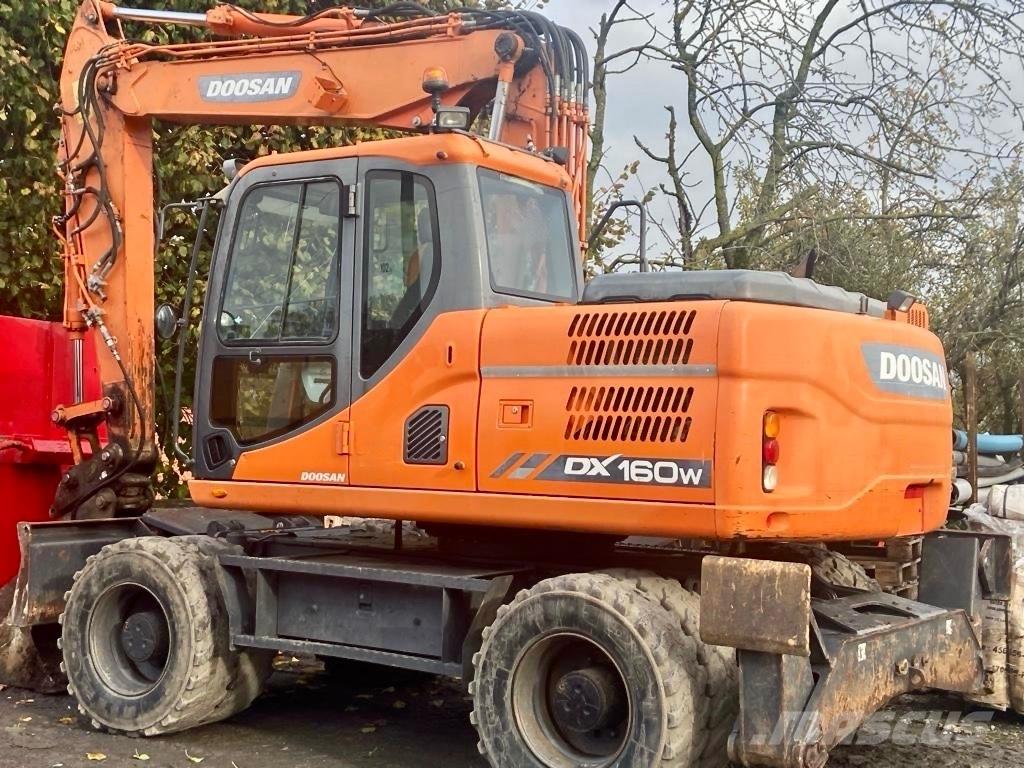 Doosan DX 160 W-3 Escavadoras de rodas