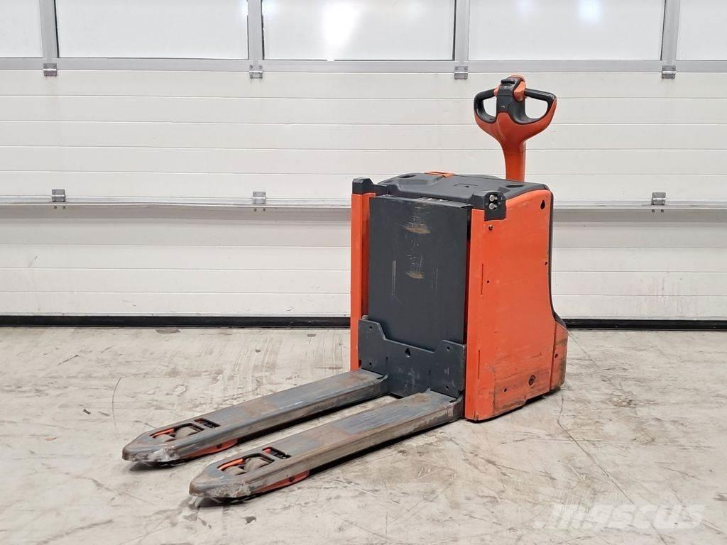 Linde T16L Porta palettes