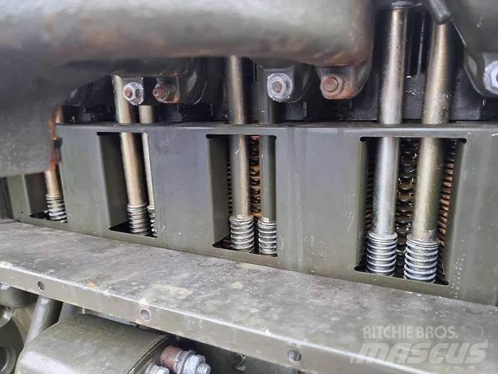  Engines F4L912 Transportes - Outros
