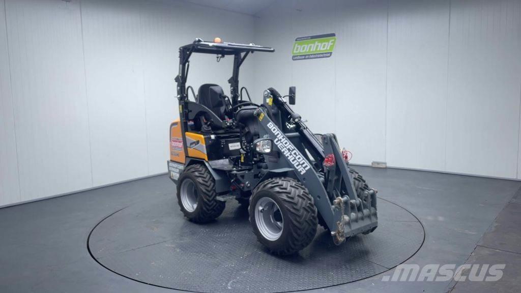 GiANT G2300 HD Pás carregadoras de rodas