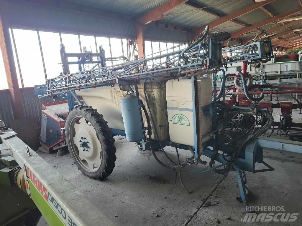 Agrio Napa 2500 Pulverizadores rebocados
