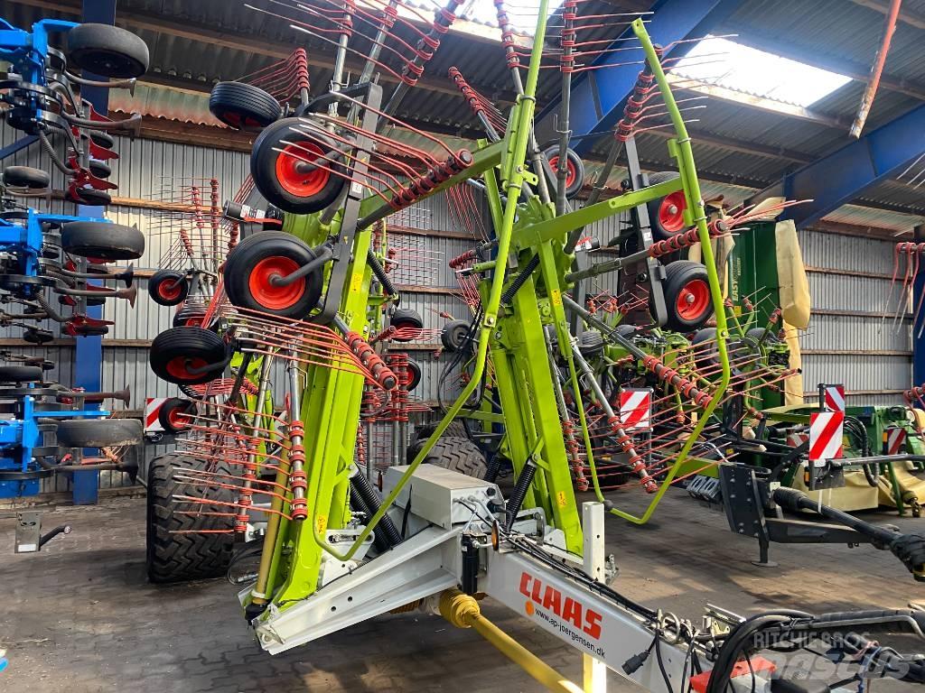 CLAAS Liner 3600 Ancinho virador
