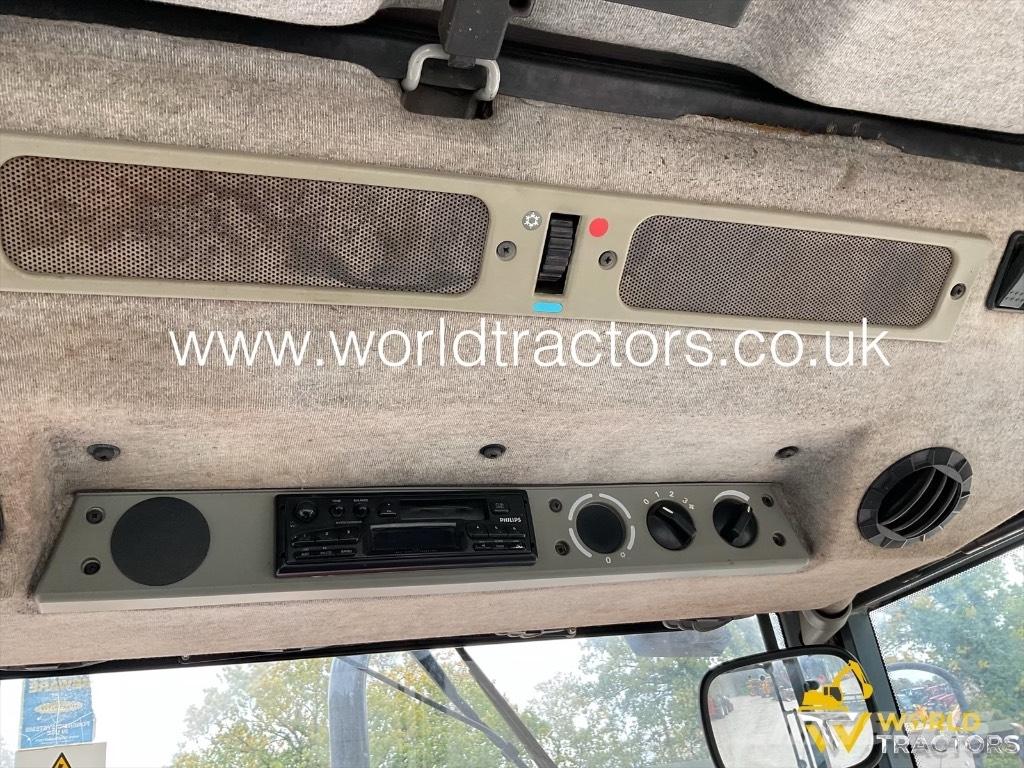 Massey Ferguson 4235 Tratores Agrícolas usados