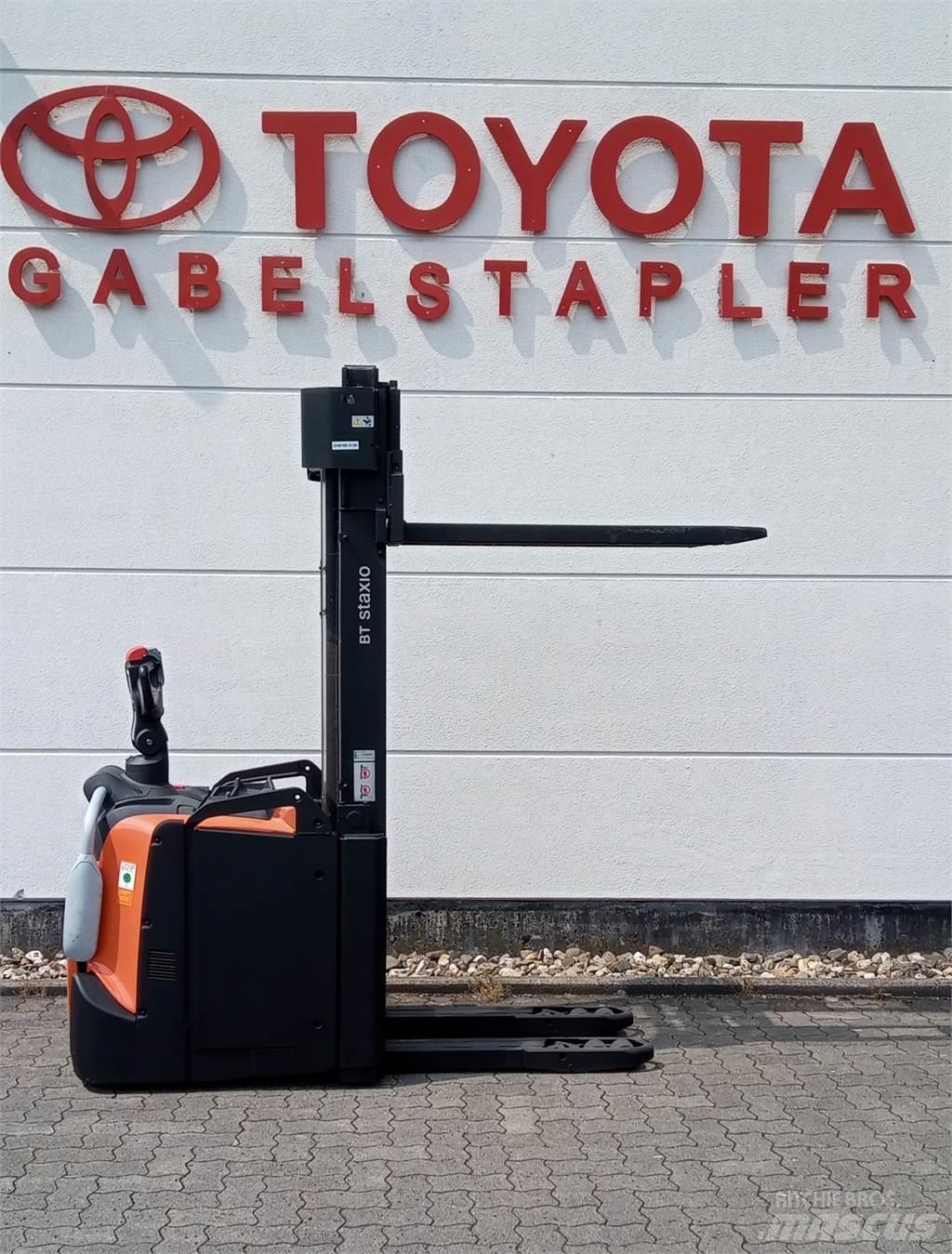 Toyota SPE160L Empilhador para operador externo