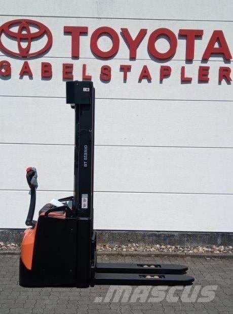 Toyota SPE160L Empilhador para operador externo
