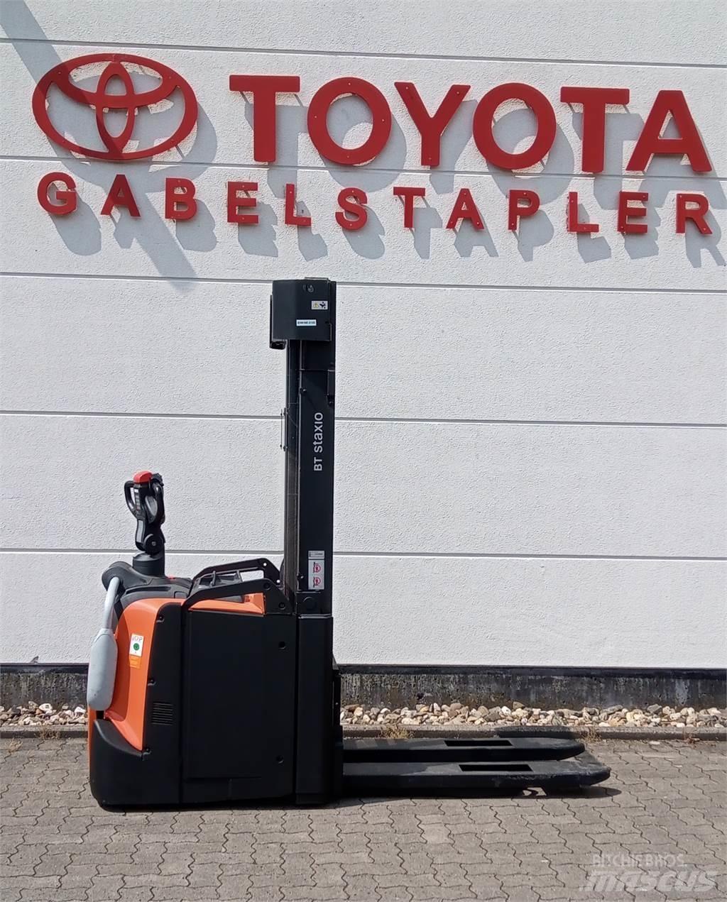 Toyota SPE160L Empilhador para operador externo