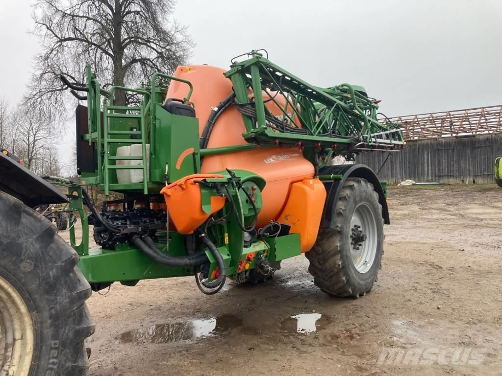 Amazone UX 5200 Pulverizadores rebocados