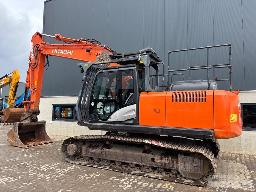 Hitachi ZX 210 LC-6 Escavadoras de rastos