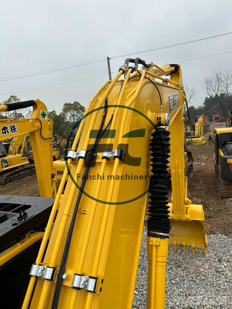 Komatsu PC 200-8 Escavadoras de rastos