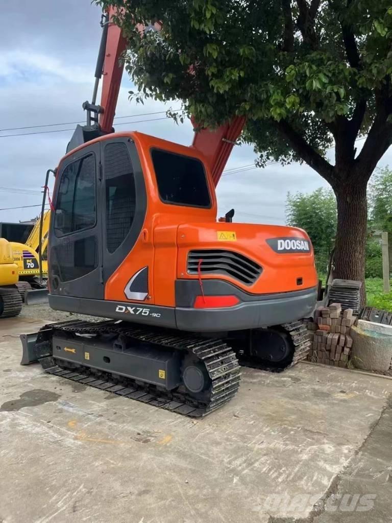 Doosan DX75-9C Escavadoras Midi 7t - 12t