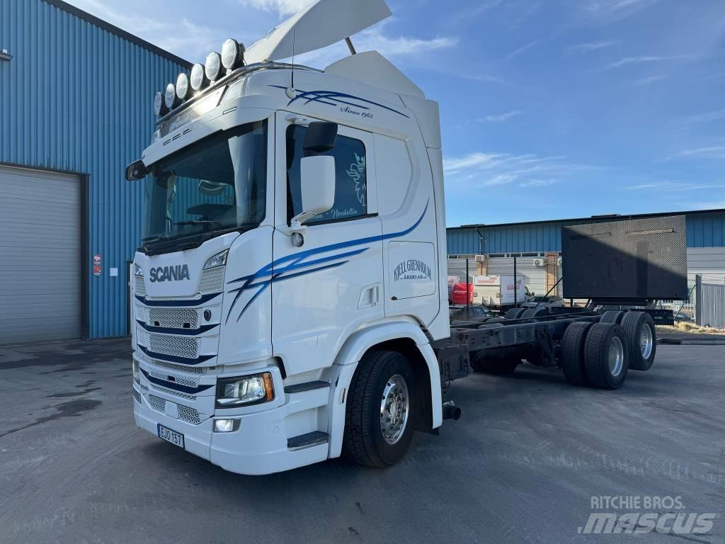 Scania R 540 Camiões de chassis e cabine