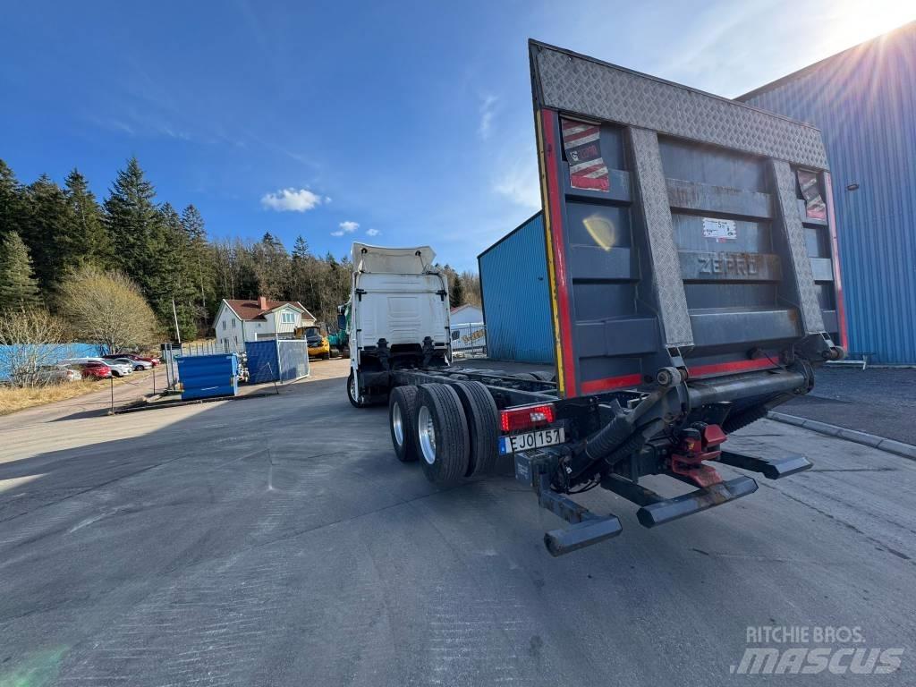 Scania R 540 Camiões de chassis e cabine