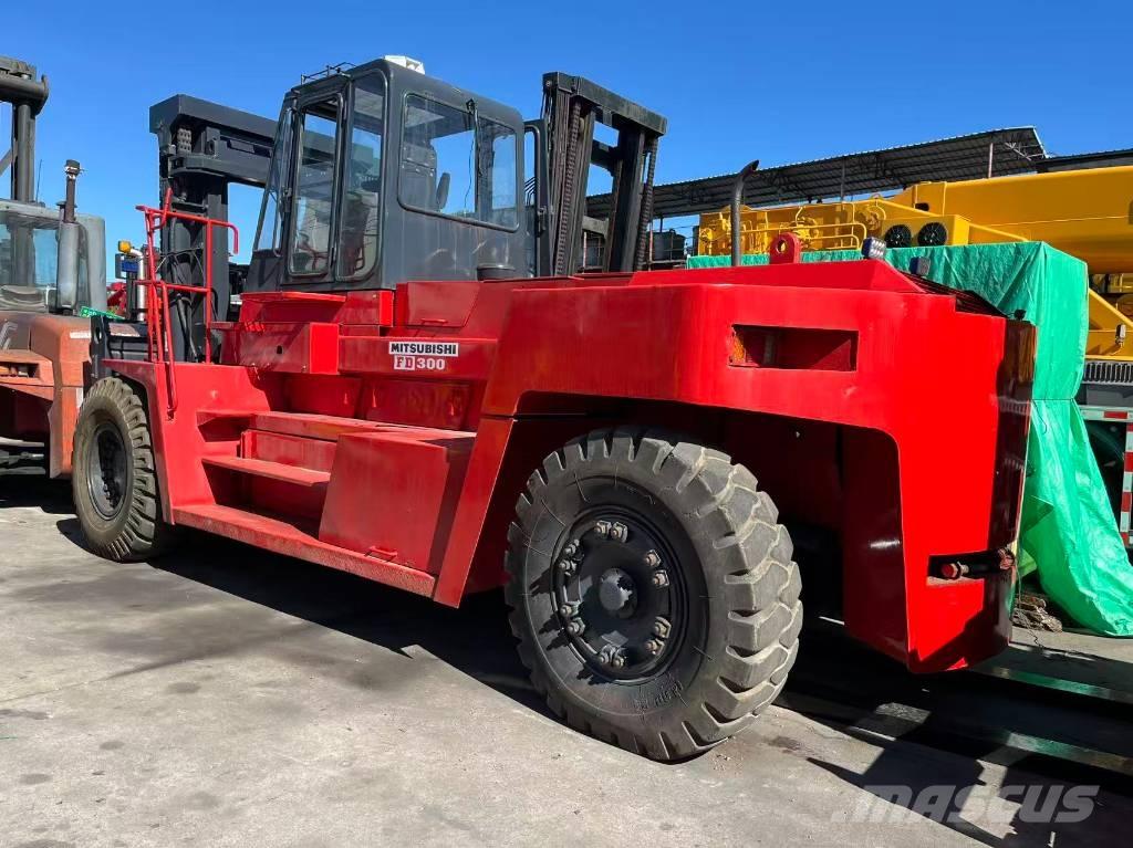Mitsubishi FD 30 T Empilhadores Diesel