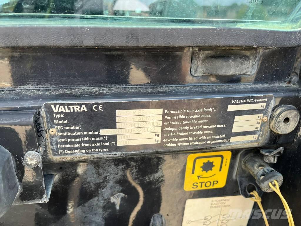 Valtra A 93 Tratores Agrícolas usados