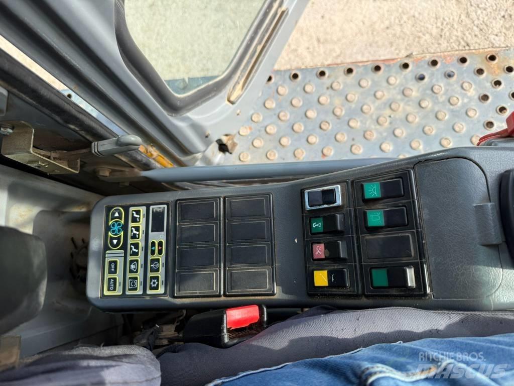Volvo EC 360 B LC Escavadoras de rastos