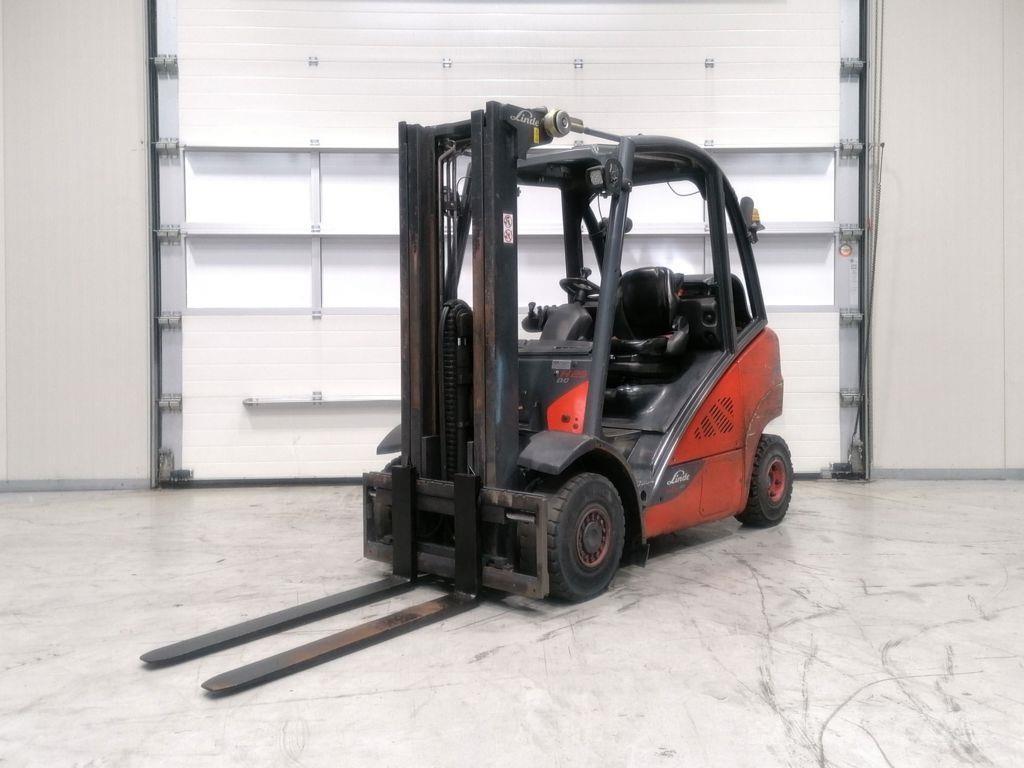 Linde H25T-02 Empilhadores a gás