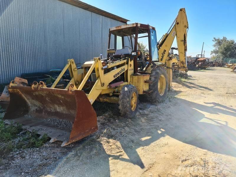 Komatsu WB97R Retroescavadoras