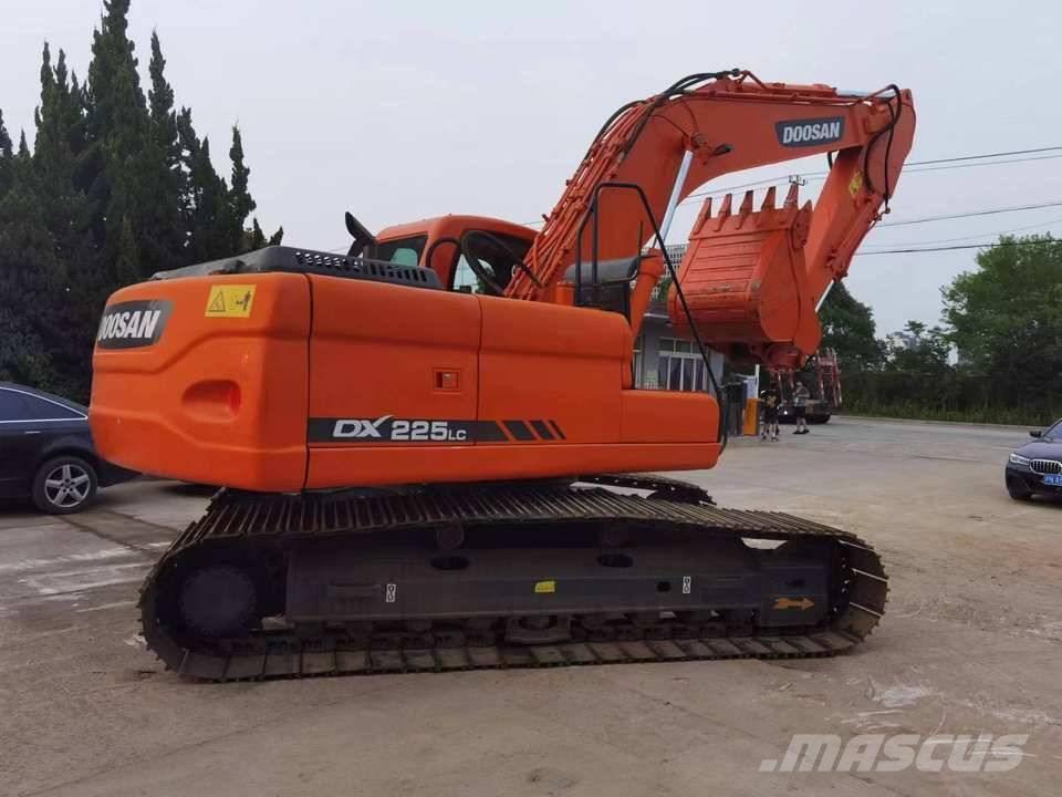 Doosan dx225 Escavadoras de rastos