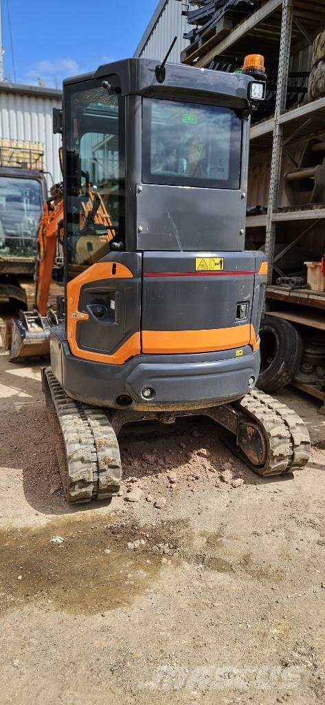 Develon DX 27 Z-7 Mini Escavadoras <7t