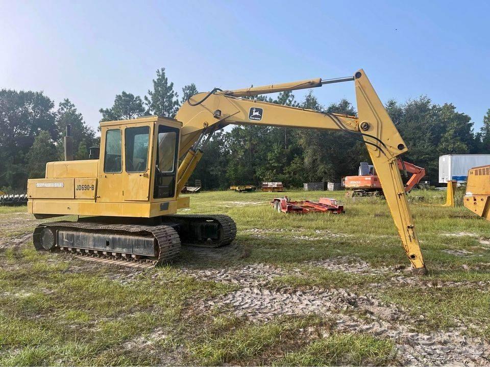 John Deere 690 B Escavadoras de rastos