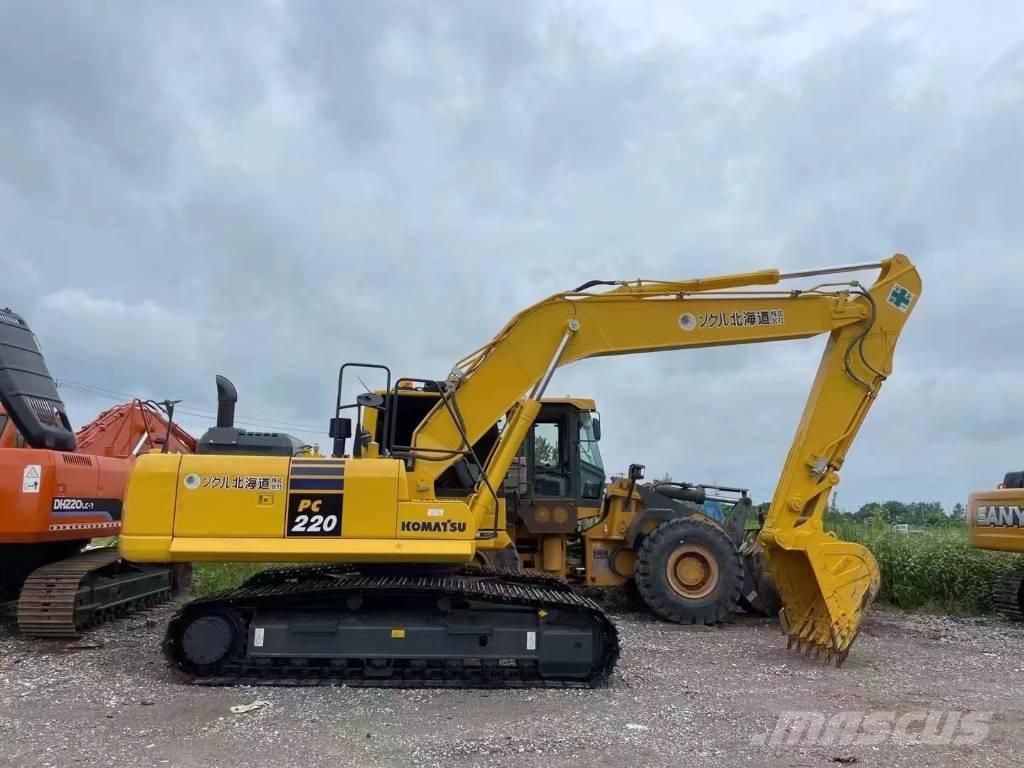 Komatsu PC220-8 Escavadoras de rastos