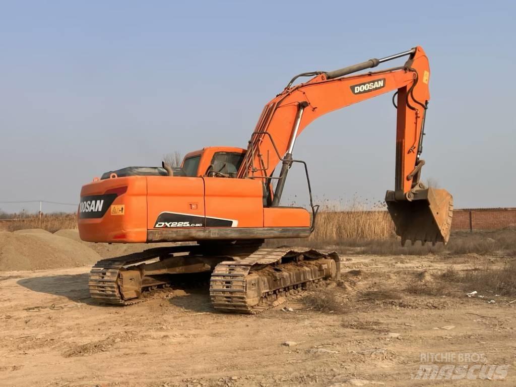 Doosan DX225LC-9C Escavadoras de rastos