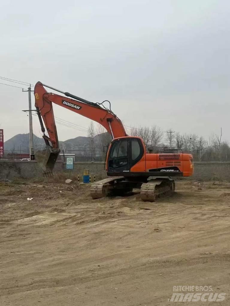 Doosan DX225LC-9C Escavadoras de rastos