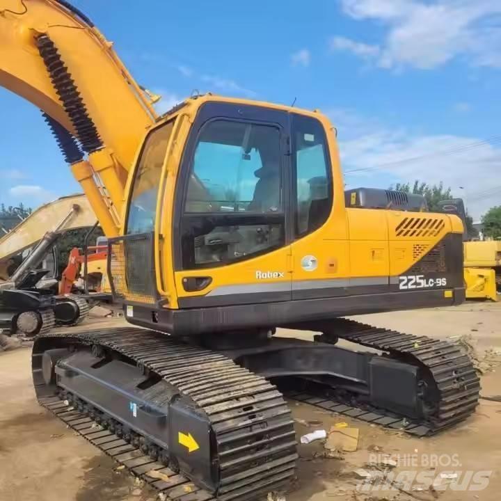 Hyundai 225 Escavadoras de rastos