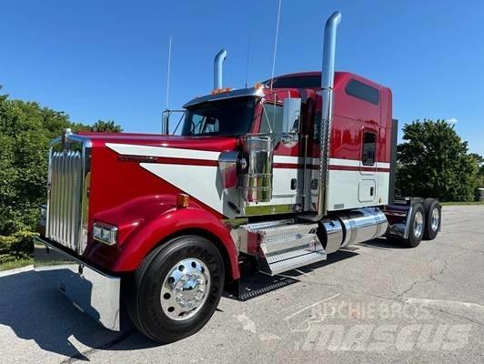 Kenworth W 900 Tractores (camiões)