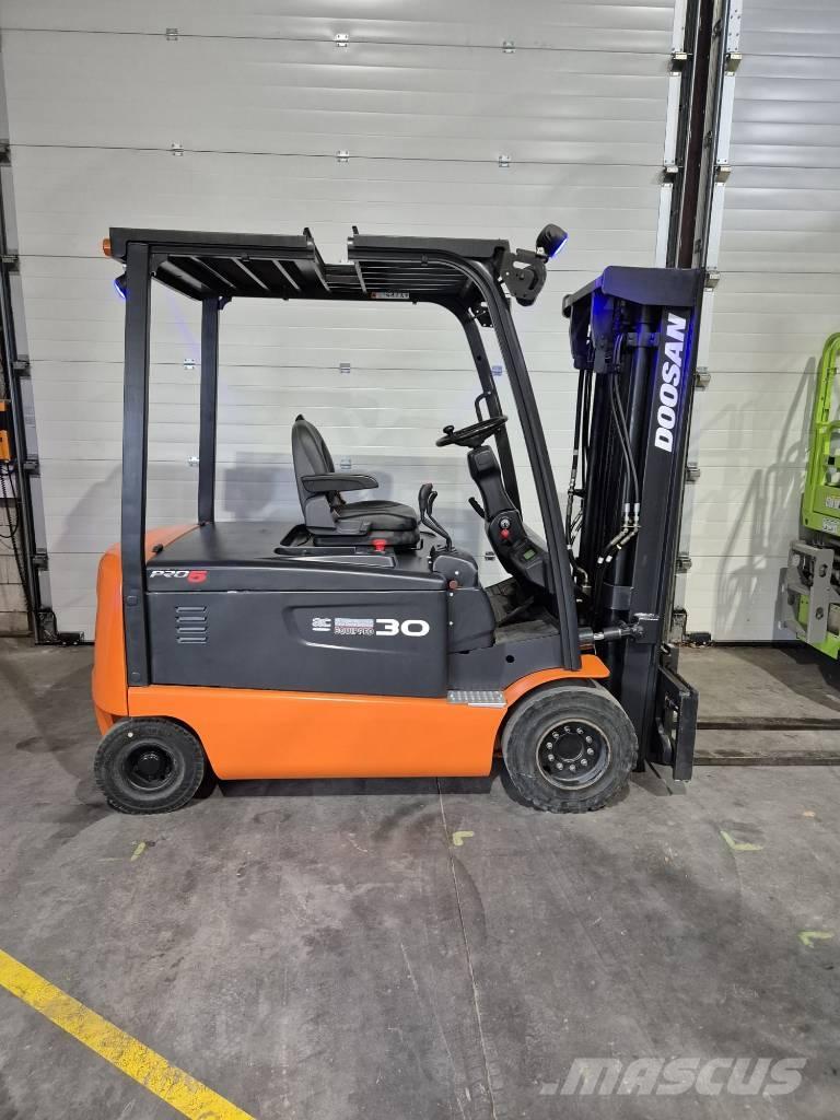 Doosan B 30 X-5 Empilhadores eléctricos