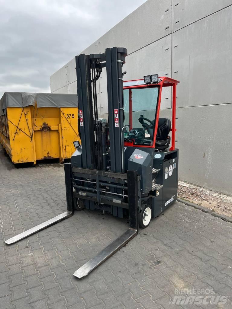 Combilift CBE3000 Carregadores laterais